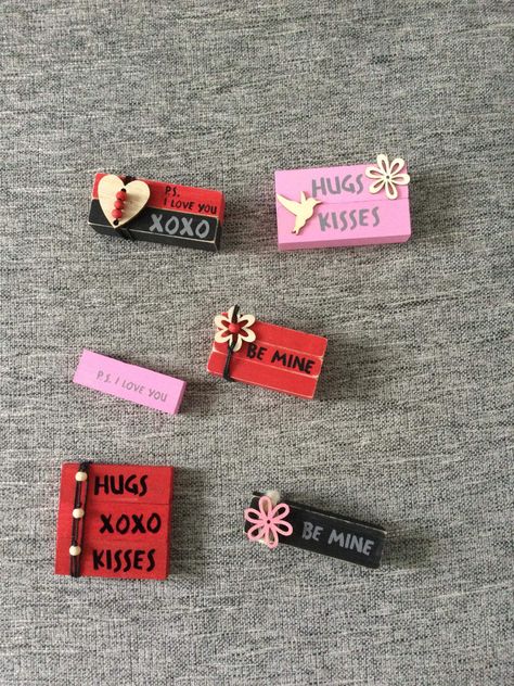 Valentines Jenga Ideas, Jenga Valentines Day Crafts, Projects With Jenga Blocks, Diy Jenga Blocks Ideas Valentines, Jenga Block Crafts Valentines, Jenga Ornaments, Jenga Ideas, Diy Jenga Blocks Ideas, Jenga Block Crafts