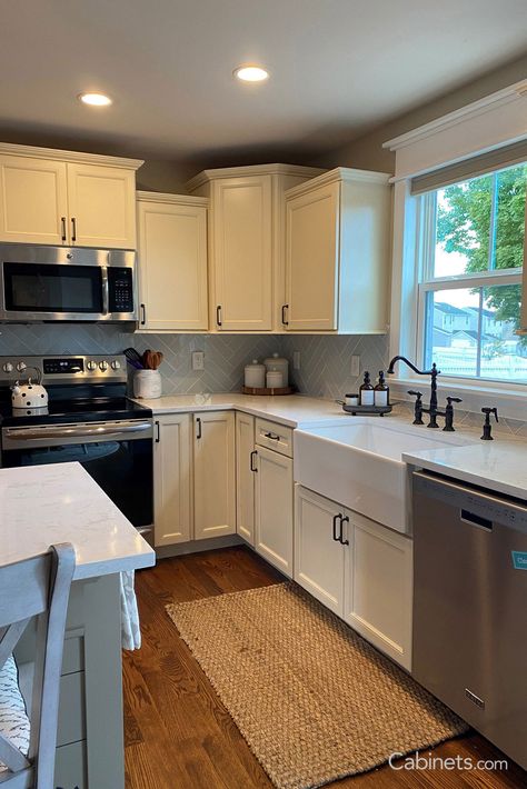 Cozy Farmhouse Kitchen with Off-White and Taupe Cabinets - Cabinets.com Cream Cabinets With White Countertops, Taupe Cabinets, Dollhouse Remodel, Cozy Farmhouse Kitchen, Kitchen Refacing, Off White Cabinets, Cream Cabinets, Paint Cabinets White, Free Kitchen Design