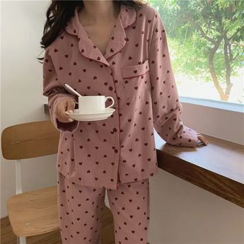 Korean Pajamas, Casual Sleepwear, Clothes Kawaii, Pajama Fashion, Cute Sleepwear, Cute Pajama Sets, Home Clothes, Night Suit, Cute Pajamas