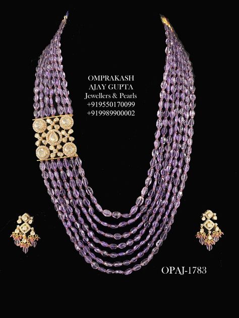 Omprakash Jewellers, Goldsmith Jewelry, Simple Beaded Necklaces, Simple Jewellery, Neck Pieces Jewelry, Fancy Jewelry Necklace, Beaded Necklace Designs, Trendy Blouse, Fancy Blouse