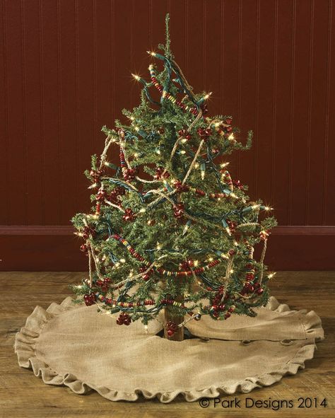 Rustic Christmas Tree Skirts, Red Christmas Tree Skirt, Burlap Tree, Burlap Tree Skirt, Burlap Trees, Luxury Christmas Tree, Burlap Christmas Tree, Plaid Christmas Tree, White Christmas Trees