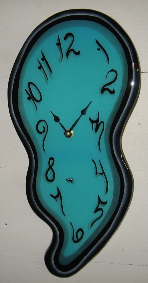 New Year Clock, Clock Drawings, Taboo Tattoo, Melting Clock, Hope Art, Trophy Design, How To Make Wall Clock, Clock Art, Light Turquoise