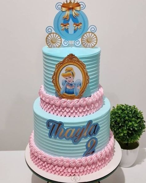 Geniales decoraciones de pasteles para Cumple de Cenicienta Cinderella Birthday Cake, Disney Princess Birthday Cakes, Pirate Ship Cakes, Princess Birthday Party Decorations, Cinderella Birthday Party, Disney Princess Birthday Party, Disney Birthday Cakes, Princess Theme Birthday, Princess Theme Birthday Party