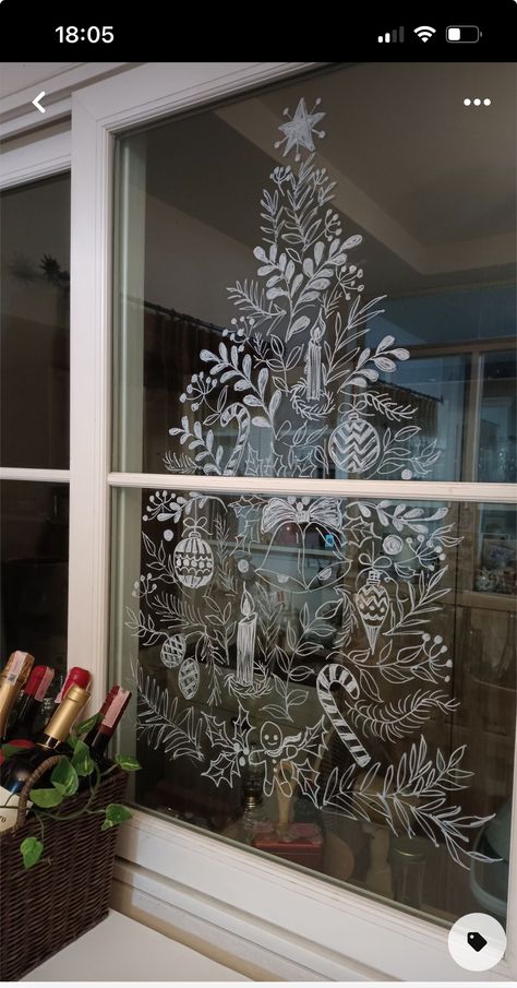 Winter Window Drawing, Painted Window Art, Christmas Window Painting, Christmas Windows, Window Drawing, Christmas Window Display, Window Display Design, Winter Window, Christmas Window Decorations