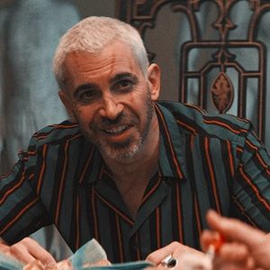 Chris Messina Birds Of Prey, Victor Zsasz Birds Of Prey, Victor Zsasz, Chris Messina, Gender Envy, Painting Inspo, Batman Comics, Character Design Male, Birds Of Prey