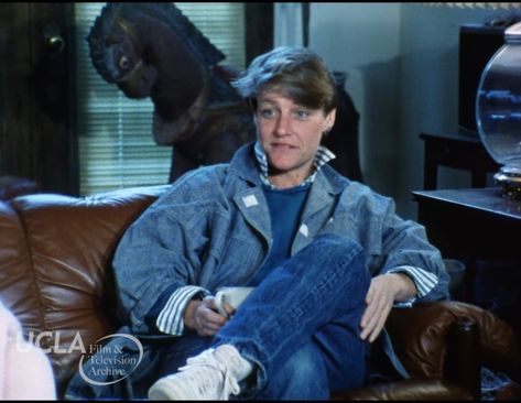 Lesbians (1986) 80s Lesbian Fashion, 90s Lesbian Fashion, 90s Tomboy, 80s Life, Early 90s Fashion, Lesbian Fashion, Wardrobe Update, Early 90s, Female Fashion