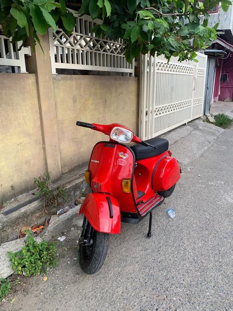 Vespa . klasik . 80an Vespa Klasik