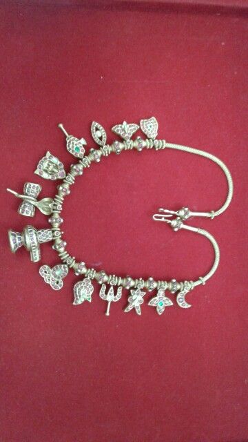 Shiv neackles Shiv Jewellery, Jewelry Bracelets Gold, Bracelets Gold, Antique Jewellery, Silver Jewellery, Pandora Charm Bracelet, Diamond Bracelet, Gold Bracelet, Silver Jewelry