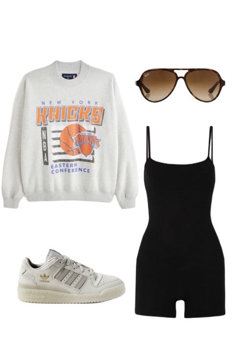 Knicks Outfit, Girl Exercise, Middle School Outfits, Hoodie Outfit, Nyc Fashion, New York Knicks, Casual Black, Cute Fits, Dream Clothes