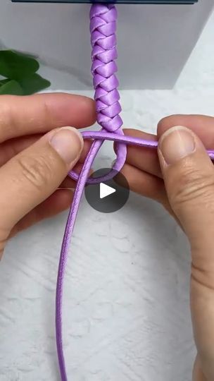 Bracelet With 2 Strings, 2 String Bracelet, String Crafts, Purple Bracelet, Beaded Jewelry Designs, Bodyweight Workout Beginner, String Bracelet, Macrame Patterns, Beaded Jewelry Diy