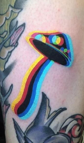 Physcadelic Tattoo Ideas, Groovy Mushroom Tattoo, Phycadelic Mushroom Tattoo, Physchedelic Tattoos, Trippy Patchwork Tattoos, Trippy Color Tattoo, Psydelic Tattoos, Happy Mushroom Tattoo, Cool Trippy Tattoos