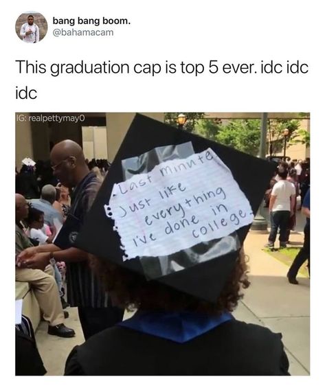 Funny graduation cap last minute procrastination Funny Graduation Caps, College Graduation Cap Decoration, Graduation Funny, Graduation Caps, Graduation Cap Decoration, Cap Decorations, 웃긴 사진, Grad Cap, Memes Humor