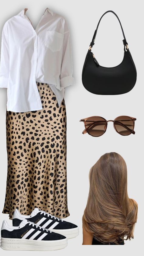 Leopard Jeans Outfit, Printed Skirt Outfit, Leopard Jeans, Lawyer Fashion, Parisian Chic Style, Muslim Outfits Casual, Look Formal, Jeans Outfit Summer, Leopard Print Skirt