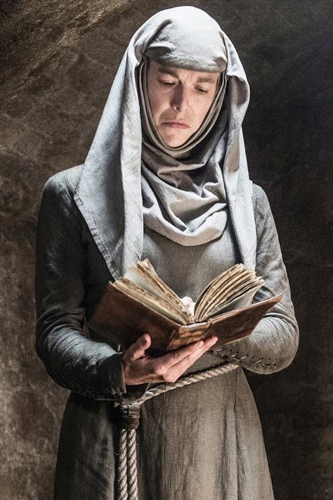 Watch the Shame Nun (and Other Game of Thrones Characters) Play Heads Up Game Of Thrones Rpg, King Tommen, Eugene Simon, High Sparrow, Ars Magica, Game Of Thrones Series, Game Of Thrones Cast, Game Of Thrones Tv, Are You Not Entertained