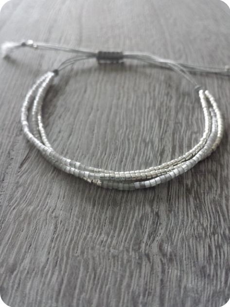 Beaded Boho Jewelry, Crystal Jewelry Diy, Tiny Bead Bracelet, Silver Necklace Designs, Boho Jewelry Diy, Vintage Jewelry Diy, Silver Pearl Bracelet, Silver Jewelry Diy, Something Something