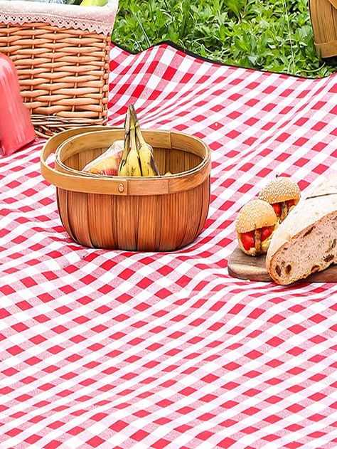 1 Pieza Manta De Picnic De Tela Oxford Roja A Cuadros, Mantel De Exterior Resistente Al Agua Para Picnics, Cómodo Para Amigos A Los Que Les Gusta Actividades Al Aire Libre, Cojín Individual Para Salidas De Primavera Y Otoño | SHEIN USA Red Checkered, Picnic Mat, Home Textile, Outdoor Activities, Outdoor Blanket, Oxford, Textiles, Exterior, Red