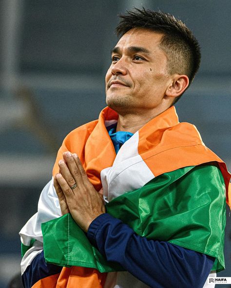 LEGEND @chetri_sunil11 #chhetri #indianfootball #legend #hdpicture #sport #smsport Sunil Chettri, Indian Football Team, Indian Football, Sunil Chhetri, Indian Eyes, Dhoni Photos, Deadpool Wallpaper, Daily Ideas, Funny Words To Say