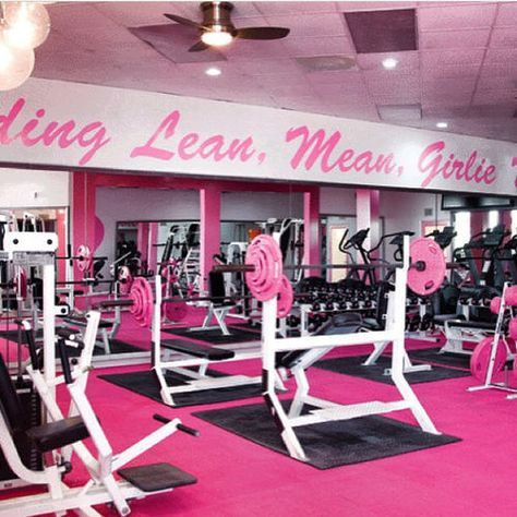 Workout Aesthetic Pink, Nike Rosa, Dream Gym, Strength Training For Beginners, Pink Gym, Gym Interior, Gym Aesthetic, Gym Photos, Pink Workout