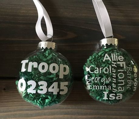 12 Days of Christmas Gifts for Leaders Parents and Girls in Your Troop | Leader Connecting Leaders Girl Scout Gifts, Girl Scout Shirts, Girl Scout Troop Leader, Girl Scout Activities, Troop Leader, Girl Scout Swap, Daisy Petals, Girl Scout Leader, Girl Scout Crafts