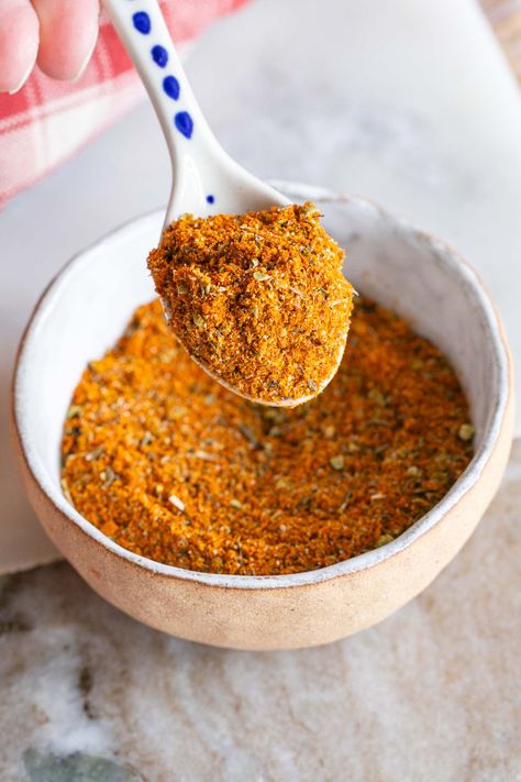 Spanish Seasoning, Spanish Rice Seasoning, Vegan Spanish Recipes, Spice Blend Recipes, Spanish Stew, Homemade Curry Powder, Rice Meat, Mexican Seasoning, Homemade Spice Mix