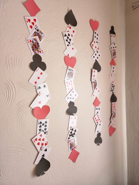 Queen Of Hearts First Birthday Party, Queen Of Hearts Birthday Party, Alice And Wonderland Halloween Decor, Casino Night Ideas, Queen Of Hearts Decor, Queen Of Hearts Birthday Party Ideas, Queen Of Hearts Party Theme, Vegas Theme Party Ideas, Queen Of Hearts Theme