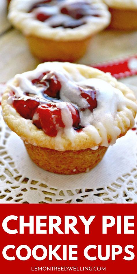 Cherry Pie Cookies, Cherry Pies, Cookie Cups Recipe, Dessert Oreo, Cookie Christmas, Cherry Desserts, Bite Size Desserts, Cherry Recipes, Fruit Cups