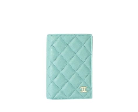 Chanel Passport Holder, Jennie Clothes, Berets, Passport Cover, Suitcases, Passport Holder, Things To Buy, Mood Board, Wallets