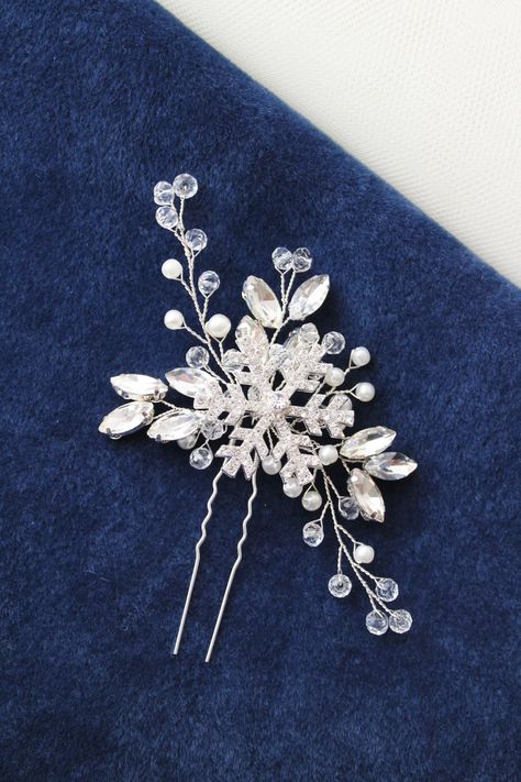 Snowflake Hair, Hair Piece Wedding Hair, Headpiece Wedding Hair, Hair Piece Wedding, Hair Vine Bridal, Silver Hair Pin, Bridesmaid Colors, Hair Jewels, Glamour Nails