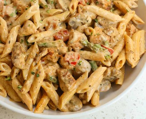 Cajun Chicken Pasta Pasta Sauce Seasoning, Easy Comfort Food Dinners, Cajun Chicken Pasta Recipes, Small Town Woman, Homemade Cajun Seasoning, Creamy Pasta Sauce, White Button Mushrooms, Favorite Pasta Recipes, Cajun Pasta