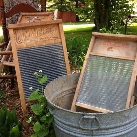 Wash boards and wash tub by Vintage Flair Cupcakes.  We used the wash boards to work on hand washing before we washed.. especially on dirty work clothes. Old Washboards, Wash Board, Old Washing Machine, Wash Tubs, Vintage Laundry, Early 60s, Laundry Mud Room, Down On The Farm, Doing Laundry