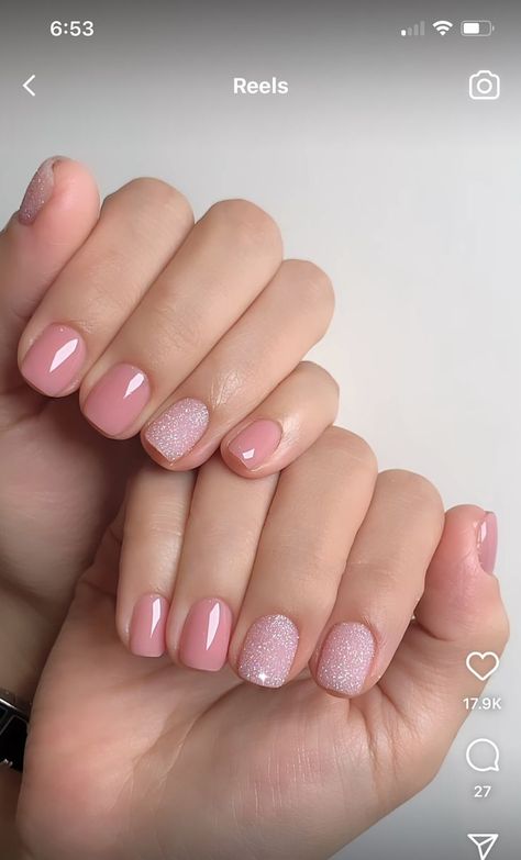 Short Gelish Nails Summer, Rubber Gel Nails Ideas, Gelish Nails Summer, Capping Gel Uñas, Gelish Inspo, Rubber Gel Nails, Capping Gel, Pink Shellac Nails, Rubber Nails