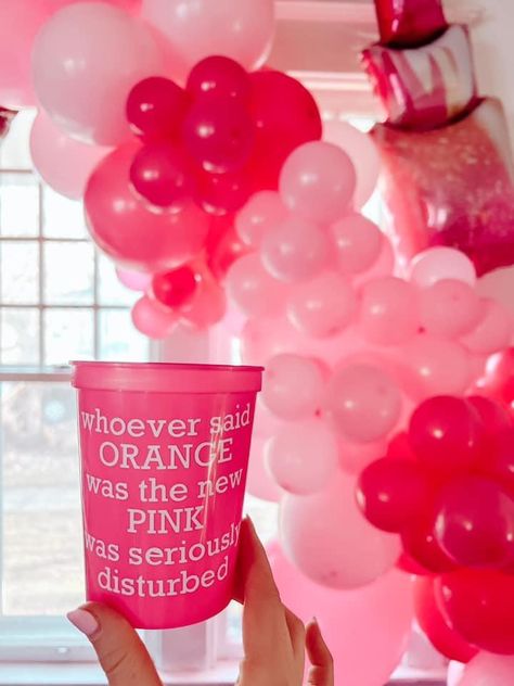 Legally Blonde Birthday Party Theme, Legally Blonde Party Ideas, Legally Blonde Graduation Party, Legally Blonde Birthday Party, Legally Blonde Bachelorette Party, Legally Blonde Party, Blonde Graduation, Bach Idea, Legally Brunette