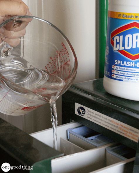 How To Clean Your Front-Load Washing Machine In 5 Easy Steps - One Good Thing by JilleePinterestFacebookPinterestFacebookPrintFriendly Homemade Toilet Cleaner, Clean Baking Pans, Clean Your Washing Machine, Cleaning Painted Walls, Clean Washing Machine, Glass Cooktop, Deep Cleaning Tips, Front Loading Washing Machine, Clean Dishwasher