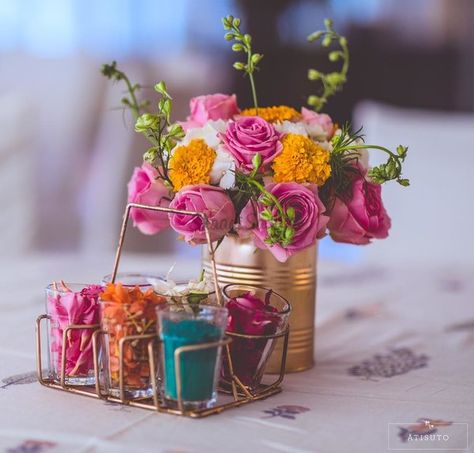 20+ Uber Cute & Fun Mehndi Decor Elements You'll Instantly Bookmark | ShaadiSaga Lehenga Photos, Creative Wedding Centerpieces, Creative Centerpieces, Marriage Reception, Jar Centerpieces, Creative Tables, Mehndi Decor, Quirky Decor, Flower Shower