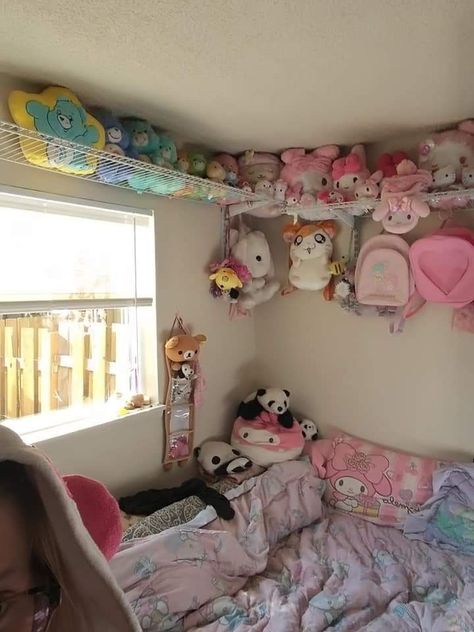 Hello Kitty Display Ideas, Stuff To Get On Amazon, Cute Kawaii Bedroom, Cute Kawaii Stuff, Anime Room Decor, Sanrio Room, Kawaii Room Ideas, Hello Kitty Bedroom, Kawaii Bedroom