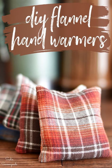 Homemade Sewn Christmas Gifts, Seasonal Sewing Projects, Diy Weights, Holiday Crafts To Sell, Flannel Diy, Hand Warmers Rice, Flannel Ideas, Upcycling Shirts, Flower Hacks