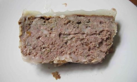 Pork Liver Pate Recipe, Country Pate, Liver Pate Recipe, Terrine Recipe, Pate Recipes, Italian Cuisine Recipe, Idee Pasto Sano, Cured Meats, Meat Dishes