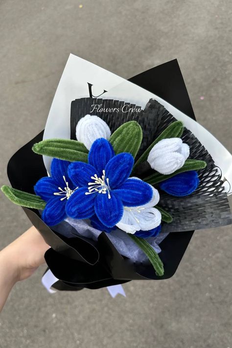 blue flower bouquet for dad Flowers For Fathers Day, Blue And White Flower Arrangements, Bouquet For Him, Fuzzy Wire, White Tulip Bouquet, Blue Flowers Bouquet, Flower Boquet, Clean Flowers, Spooky Aesthetic