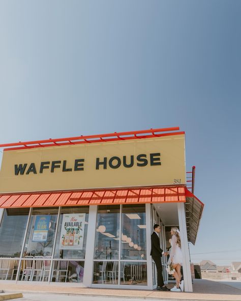 Waffles & Weddings 💍 • • • Hosts: @hannahrb.photography @eventsxevermore Models: Jordan and Mikah @joandmikah Makeup: Savanna @aestheticsxsav Dress: raw golden rentals @rawgoldenrentals Jewelry: Bridal by Morgan @bridal_bymorgan • • • #HuntsvillePhotographer #HuntsvilleWeddingPhotographer #AlabamaWeddingPhotographer #ALWeddingsMag #AlabamaWeddings #SouthernWeddings #SouthernBride #AlabamaPortraits #DestinationWeddingPhotographer #HometownBrideGuide #PortraitPhotographer #BlushingBride #The... Waffle House Engagement Photos, Waffle House Photoshoot, House Photoshoot, Fun Engagement Photos, Waffle House, Southern Bride, Bride Guide, Photos Inspo, Alabama Weddings