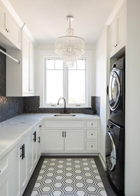 Transitional Laundry Room, Modern Tile Designs, Laundry Room Storage Shelves, White Laundry Rooms, Room Storage Diy, Dream Laundry Room, Kids Work, Laundry Room Layouts, Laundry Room Renovation