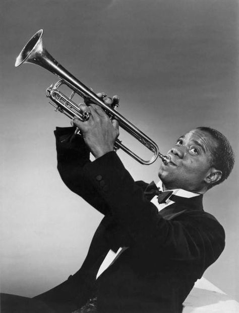 Matching Pictures, Jazz Poster, Jazz Artists, Louis Armstrong, Jazz Musicians, Trumpeter, The Photograph, Interesting People, Summer Events