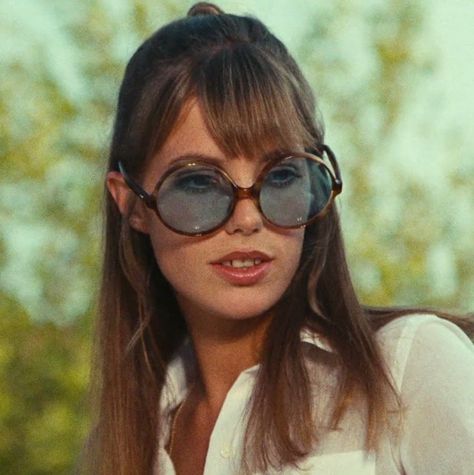 Jane Birkin Aesthetic, 60’s Hair, Alexandra Savior, Jane Birkin Style, Criterion Collection, Francoise Hardy, Heart Shaped Sunglasses, Jane Birkin, French Chic