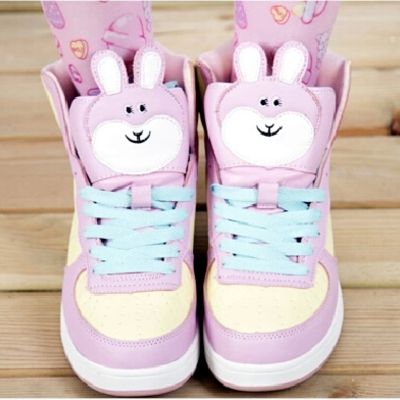 Pastel Harajuku, Bunny Shoes, Rad Clothes, Kawaii Shoes, Normal Clothes, Kawaii Fashion Outfits, Princess Outfits, Pink Sneakers, Kawaii Clothes