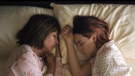 Greta Gerwig, Mother Daughter Relationships, I Love Cinema, Movie Shots, Film Grab, The Pillow, Film Inspiration, Lady Bird, Love Movie