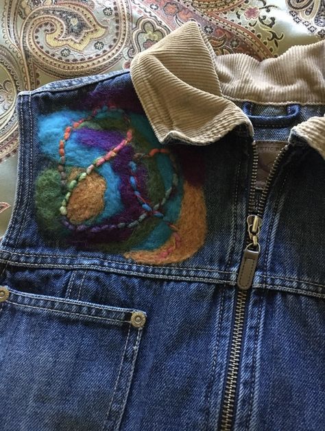 Needle Felting Projects, Needle Felt, Felt Art, Felting Projects, Needle Felting, Diy Clothes, Denim Jacket, Felt, Embroidery