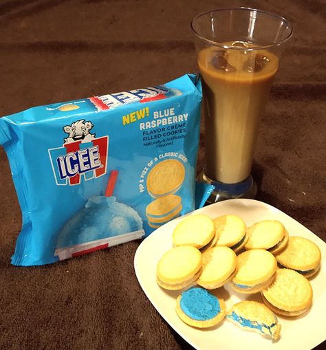 Richard Reviews Everything : ICEE Blue Raspberry Creme Filled Sandwich Cookies Teriyaki Pineapple Chicken, Watermelon Jelly, Mango Jelly, Chef Boyardee, Chili Mango, Del Taco, Cream Biscuits, Strawberry Preserves, Grilled Teriyaki Chicken