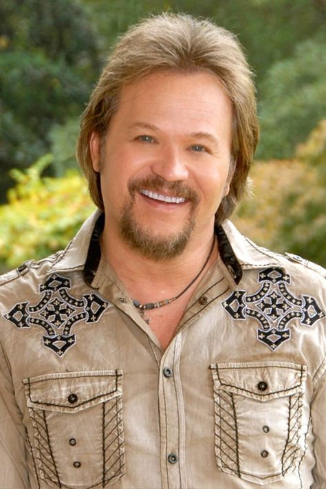 Girl Country Singers, Travis Tritt, Hot Country Songs, Country Western Singers, Forever My Girl, Country Videos, Best Country Music, Celebrity Style Icons, News Update