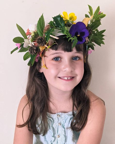 We turned our colour wheel from penny @mothernatured into a wonderful nature crown perfect for my little forest fairy! #naturecrown #nature #flower #garland #fairy #flowerfairy #craftswithkids #kidscraft Nature Crowns For Kids, Flower Crown Fairy, Whimsical Party Headpiece With Handmade Flowers, Nature Crown Kids, Pixie Flower Crown, Ren Fair Flower Crown, Nature Crown, Crown For Kids, Fashionable Saree Blouse Designs