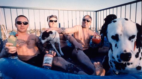 Sublime and the famous "Lou Dog" Bradley Nowell, Lou Dog, Sublime Band, 90s Music, Music People, Kinds Of Music, Great Bands, Music Stuff, Long Beach