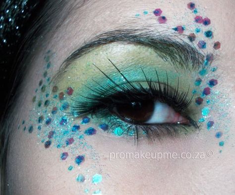 Masquerade Makeup, Salsa Party, Fun Makeup, Nail Art Glitter, Violet Eyes, Blue Nail Art, About Makeup, Mermaid Makeup, Blue Nail